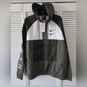 BRAND NEW NIKE SWOOSH WOVEN WINDRUNNER ½ Zip JACKET OLIVE GREEN Mens Sz Medium